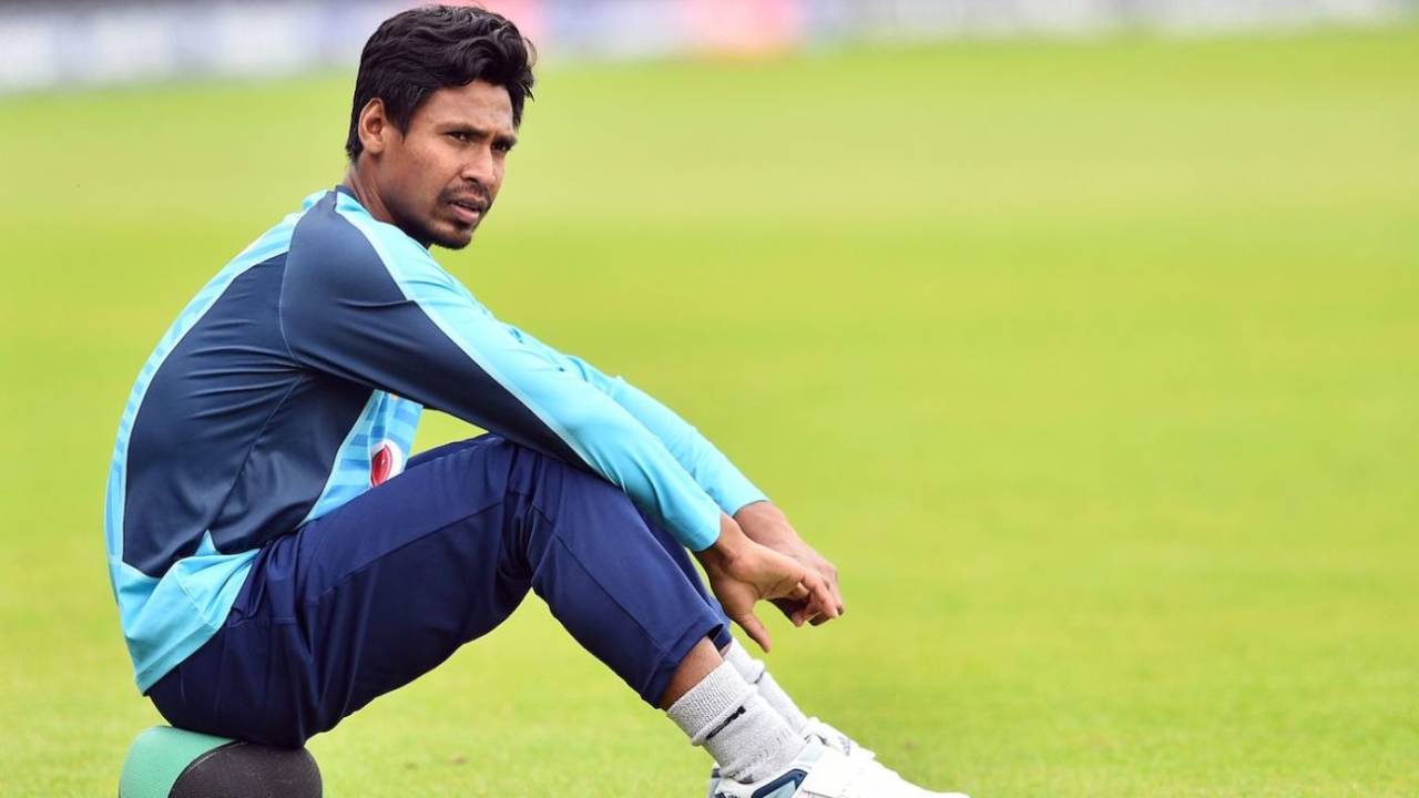 Mustafizur Rahman takes part in a training session, World Cup 2019, Ageas Bowl, Southampton, June 23, 2019
