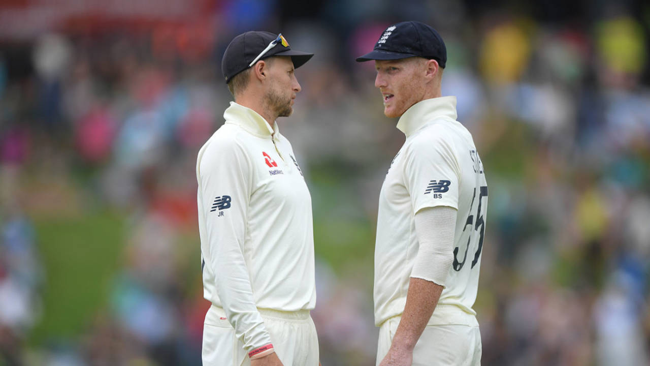 Joe Root and Ben Stokes consult in the field, South Africa v England, 1st Test, Centurion, 3rd day, December 28, 2019
