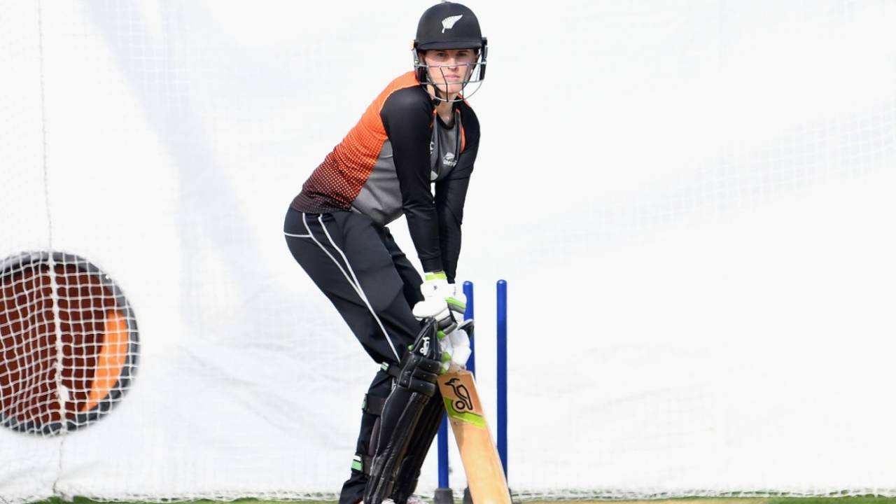 Amy Satterthwaite bats during a training camp&nbsp;&nbsp;&bull;&nbsp;&nbsp;Getty Images