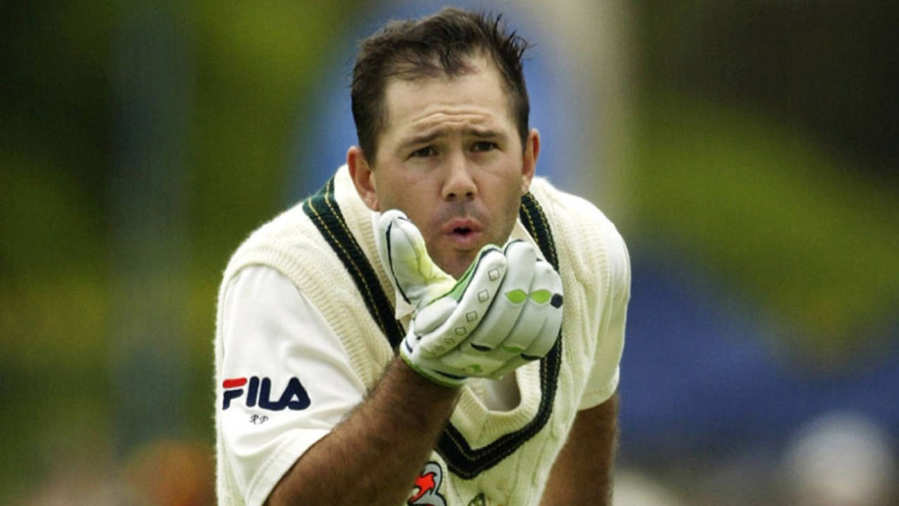Ricky Ponting blows a kiss to his wife, Australia v India, 2nd Test, Adelaide, 1st day, December 12, 2003