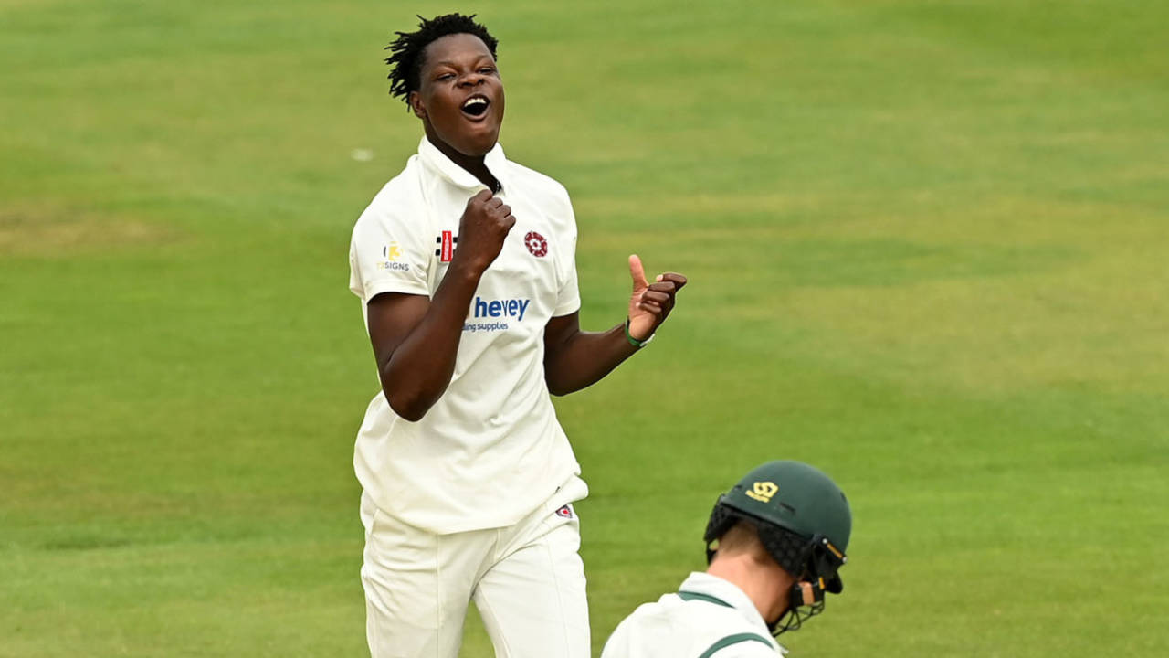 Blessing Muzarabani celebrates a wicket&nbsp;&nbsp;&bull;&nbsp;&nbsp;Getty Images