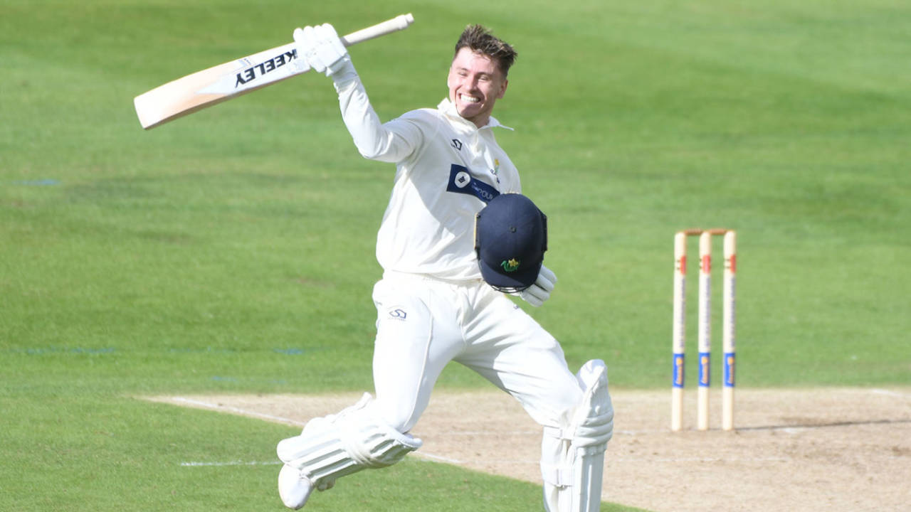 Callum Taylor celebrates after bringing up his hundred on first-class debut&nbsp;&nbsp;&bull;&nbsp;&nbsp;Kyle Andrews