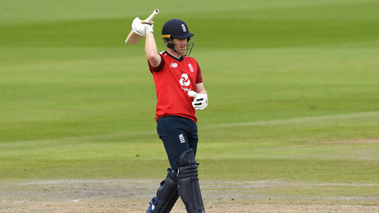 Eoin Morgan led the way in England's run chase, England v Pakistan, 2nd T20I, Old Trafford, August 30, 2020