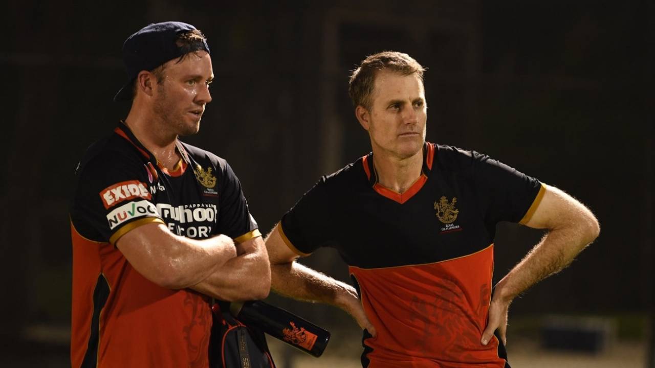 AB de Villiers keeps an eye on the Royal Challengers Bangalore training session with head coach Simon Katich, Dubai, August 30, 2020