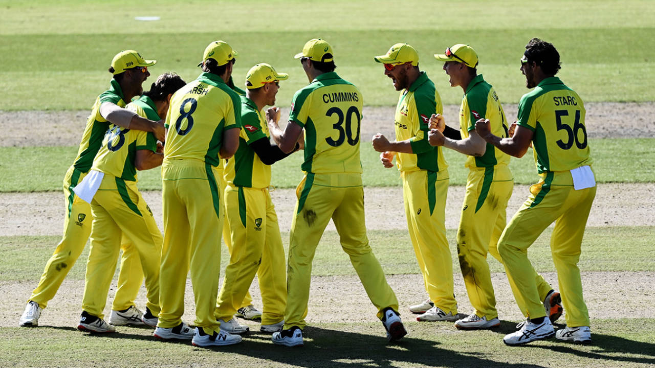 Australia celebrate a wicket&nbsp;&nbsp;&bull;&nbsp;&nbsp;Shaun Botterill/AFP/Getty Images