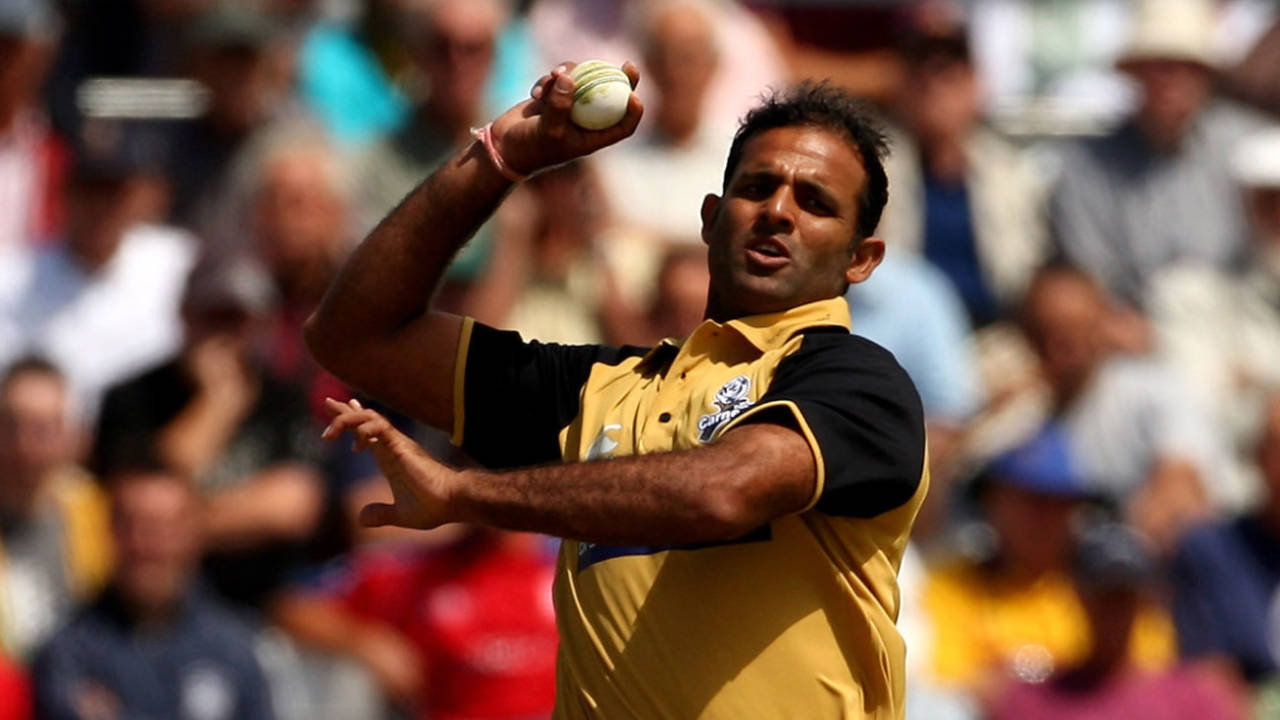 Rana Naved-ul-Hasan in action for Yorkshire, July 5, 2008