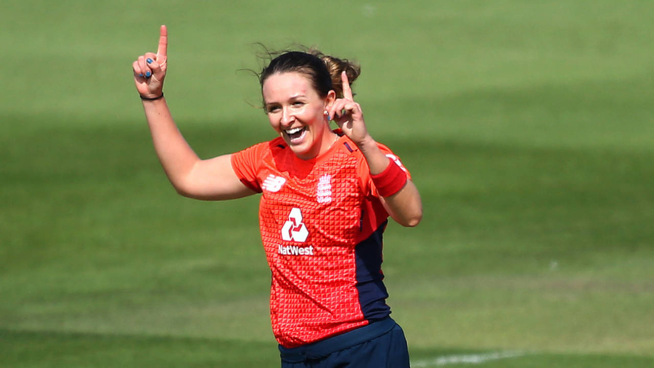 Kate Cross celebrates after dismissing Ashleigh Gardner, 2nd Women's T20I, England v Australia, Hove, July 28, 2019
