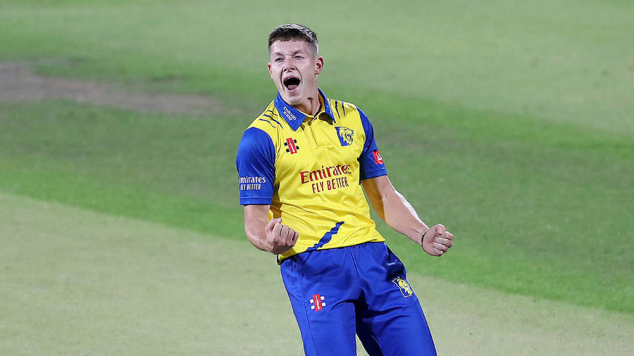 Durham's Matty Potts was in the wickets again, September 16, 2020