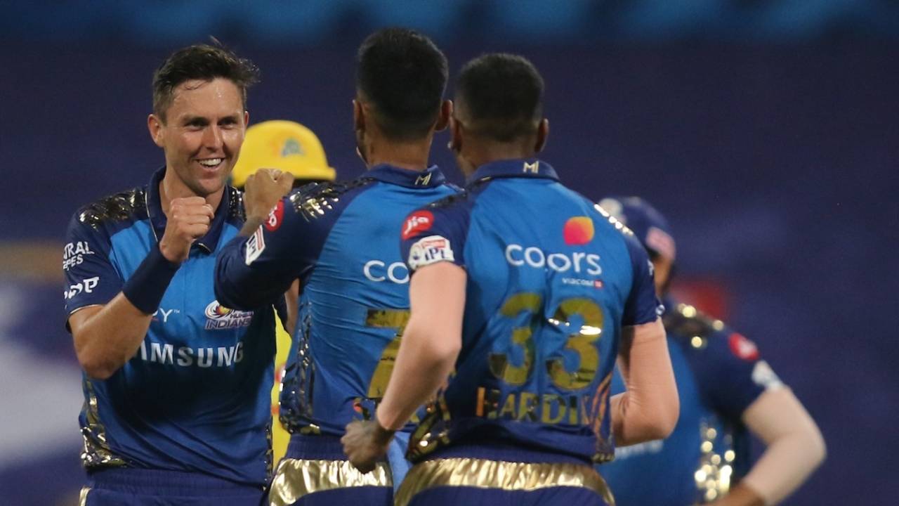 Trent Boult sent back Shane Watson early in the Chennai Super Kings chase