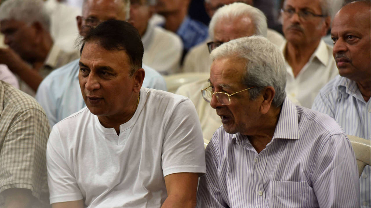 Sunil Gavaskar and Vasu Paranjpe at Madhav Apte's funeral, Mumbai, September 23, 2019
