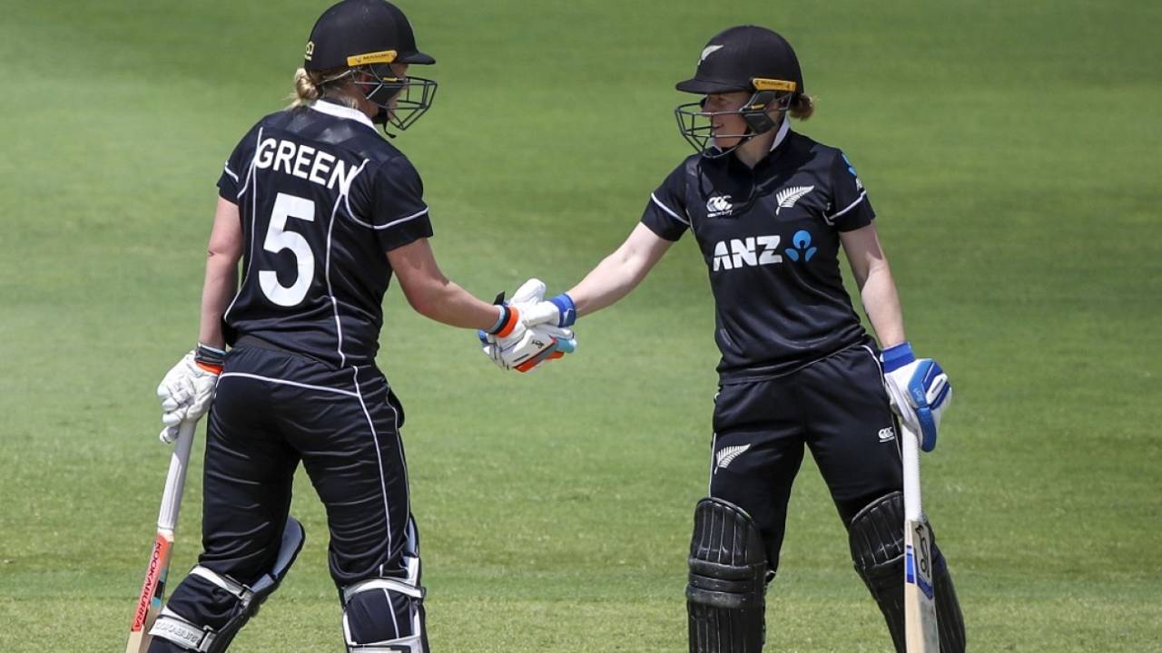 Katie Perkins and Maddy Green stemmed the top order damage, Australia v New Zealand, 1st women's ODI, Brisbane, October 3, 2020