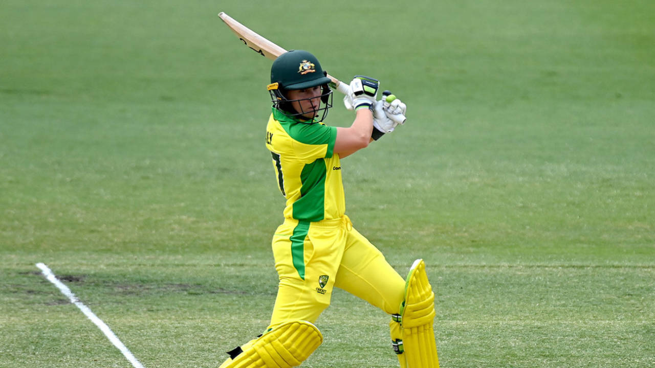 Alyssa Healy carves through the off side, Australia v New Zealand, 3rd ODI, Allan Border Field, October 7, 2020