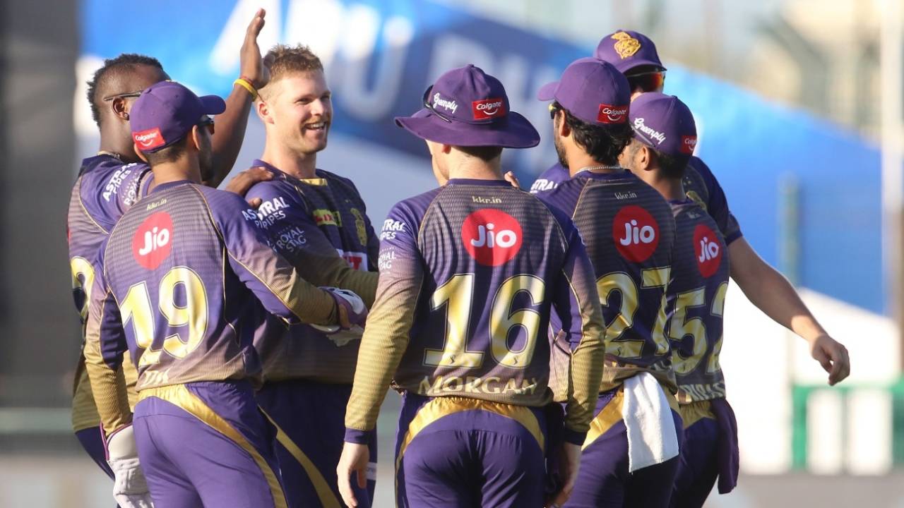 KKR players gather around Lockie Ferguson after he removed Kane Williamson with his first ball of the tournament, Sunrisers Hyderabad vs Kolkata Knight Riders, IPL 2020, Abu Dhabi, October 18, 2020