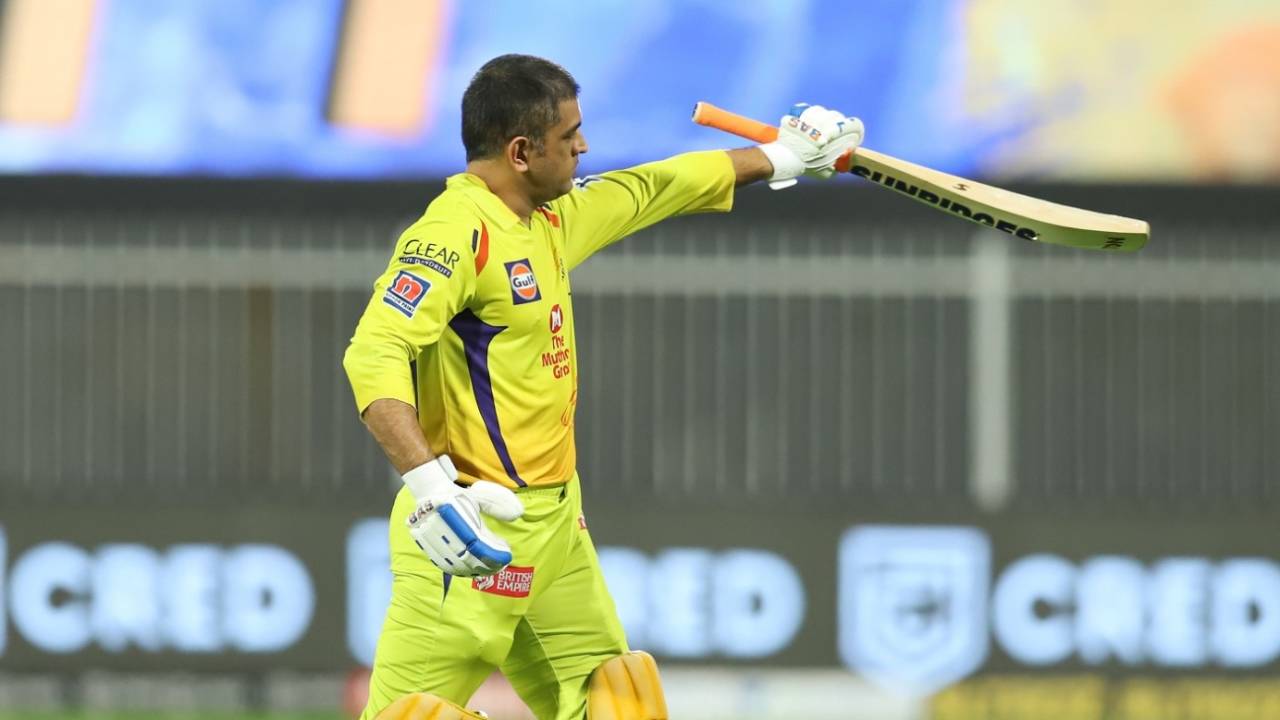 MS Dhoni walks back after falling for another low score, Chennai Super Kings vs Mumbai Indians, IPL 2020, Sharjah, October 23, 2020