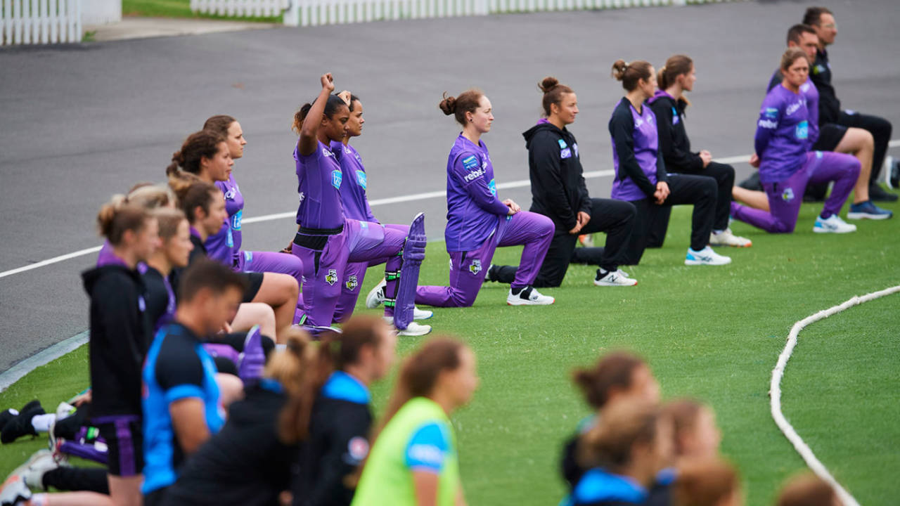 Players and staff took the knee before the Adelaide Strikers-Hobart Hurricanes match, Adelaide Strikers v Hobart Hurricanes, WBBL, Hurstville Oval, October 25, 2020