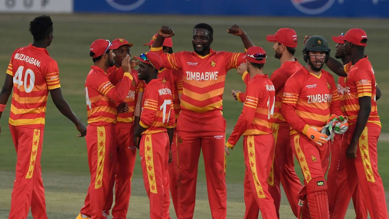 Tendai Chisoro celebrates with team-mates after dismissing Abid Ali , Pakistan v Zimbabwe, 2nd ODI, Rawalpindi, November 1, 2020
