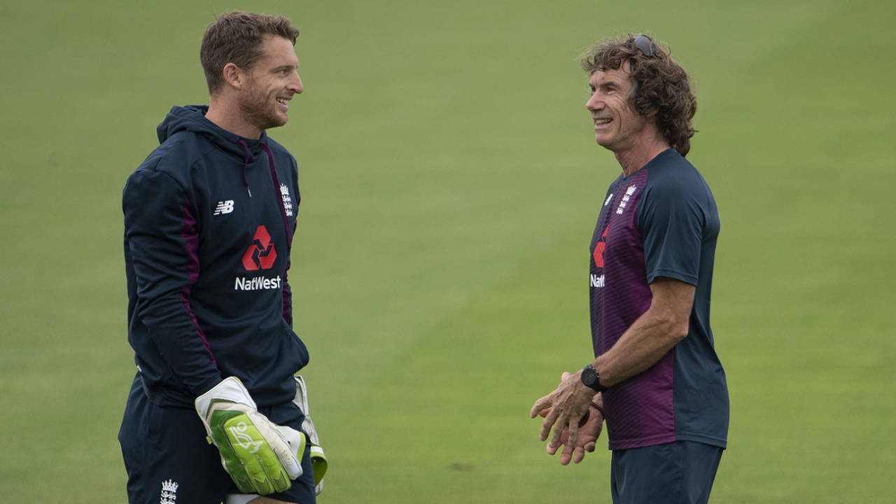 Bruce French shares a smile with Jos Buttler&nbsp;&nbsp;&bull;&nbsp;&nbsp;Visionhaus/Getty Images