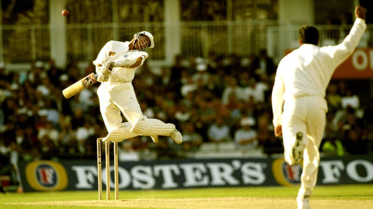 Alec Stewart avoids a bouncer from Wasim Akram, England v Pakistan, 3rd Test, The Oval, 5th day, August 26, 1996