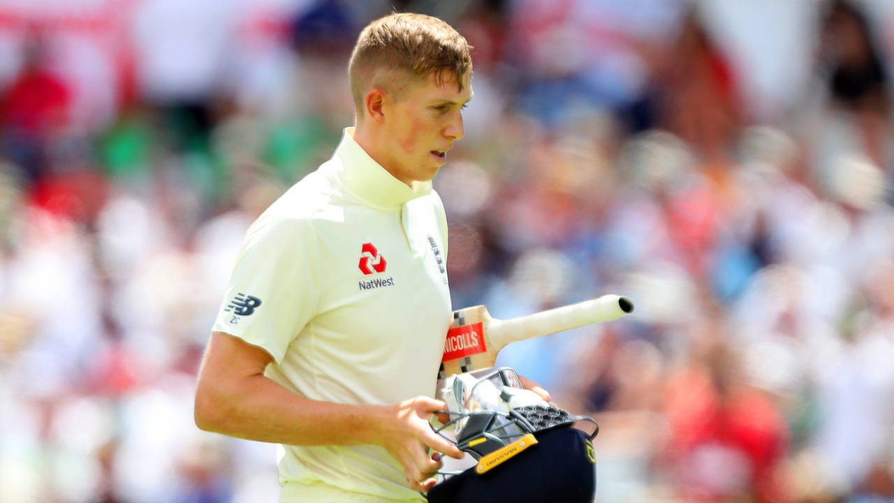 Zak Crawley is dismissed early on the opening day, South Africa v England, 2nd Test, Cape Town, January 03, 2020