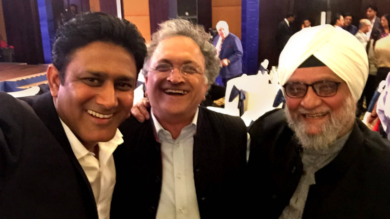 Ramachandra Guha (centre) takes a photo with Anil Kumble (left) and Bishan Bedi at the 2017 BCCI Awards, Bangalore, March 8, 2017