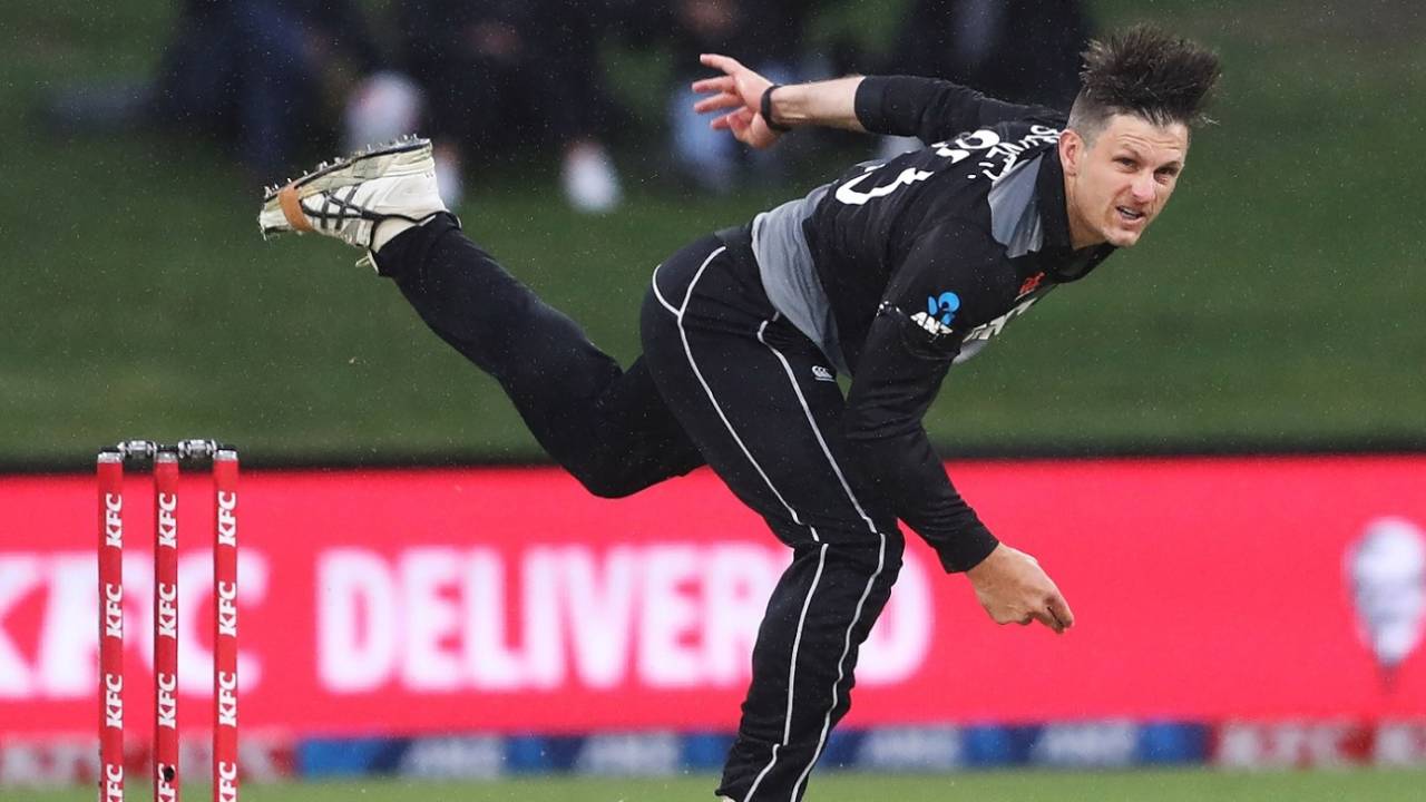 Hamish Bennett in his delivery stride, New Zealand vs West Indies, 3rd T20I, Mount Maunganui, November 30, 2020