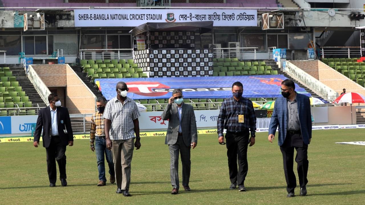 CWI and BCB officials inspect the Shere Bangla National Stadium in Mirpur&nbsp;&nbsp;&bull;&nbsp;&nbsp;Raton Gomes/BCB