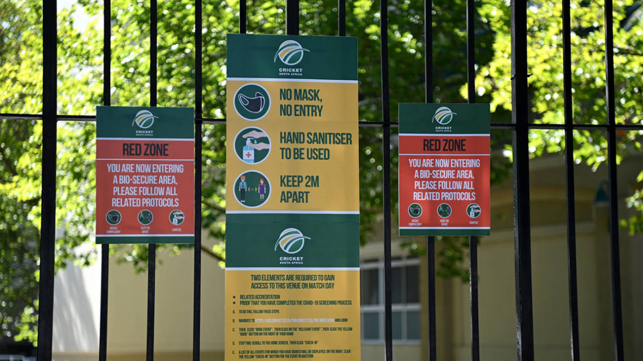 The locked gates at Newlands after England's ODI series against South Africa was postponed&nbsp;&nbsp;&bull;&nbsp;&nbsp;Getty Images