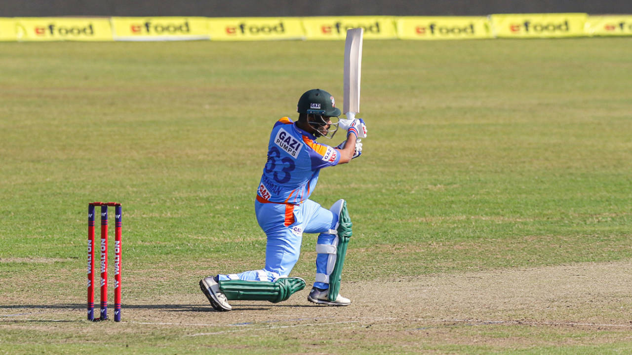 Shamsur Rahman threads one through the off side, Beximco Dhaka vs Gazi Group Chattogram, Bangabandhu T20 Cup, Dhaka, December 6, 2020