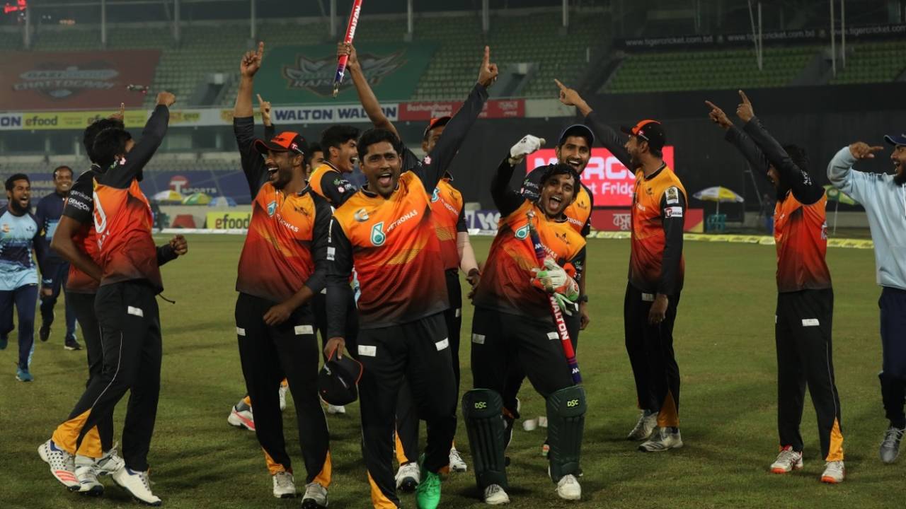 Gemcon Khulna celebrate winning the Bangabandhu T20 Cup&nbsp;&nbsp;&bull;&nbsp;&nbsp;BCB