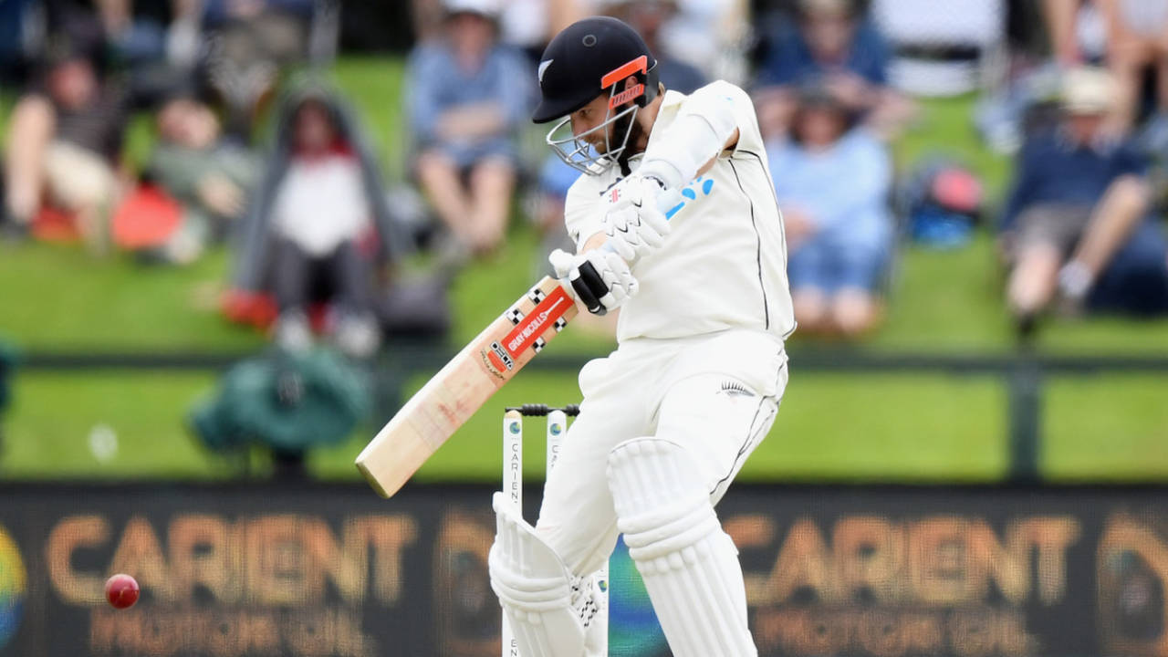 Kane Williamson cuts close to the body, New Zealand v Pakistan, 2nd Test, Christchurch, 3rd day, January 5, 2021