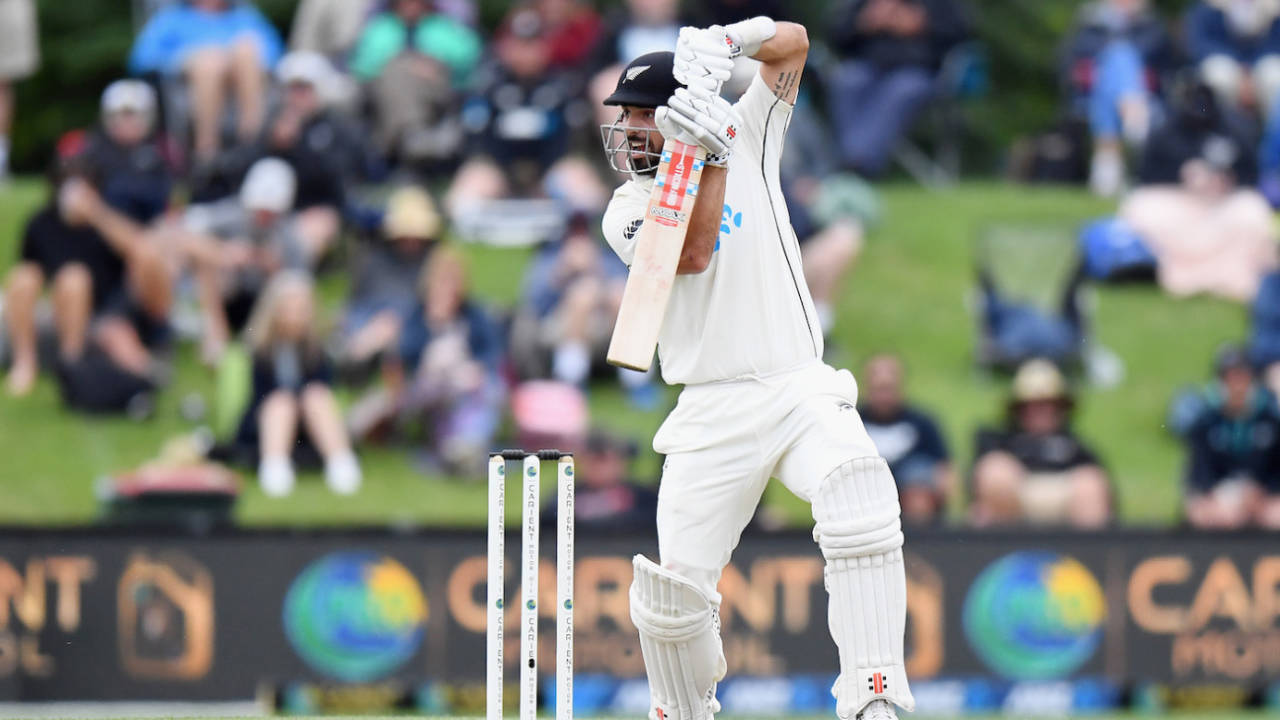 Daryl Mitchell's aggressive innings extended New Zealand's lead, New Zealand v Pakistan, 2nd Test, Christchurch, 3rd day, January 5, 2021