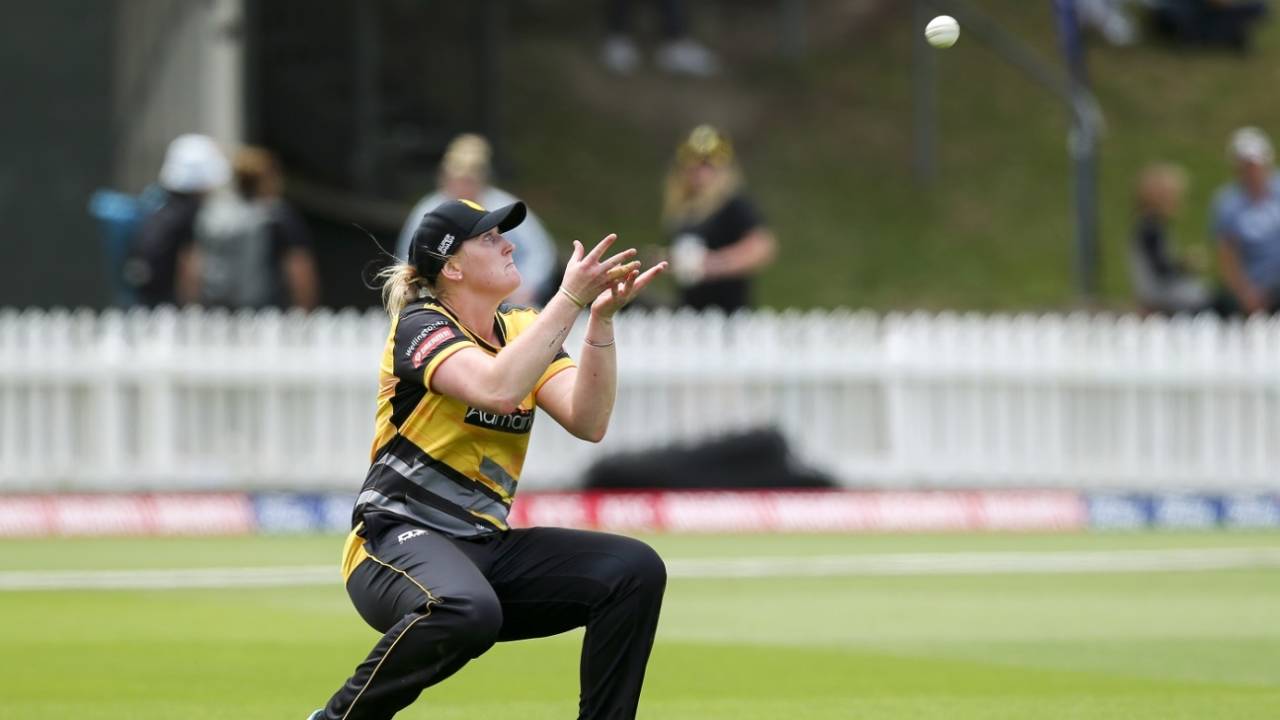 Rebecca Burns looks to take a catch, Wellington women v Northern Districts women, Super Smash, Wellington, January 9, 2021