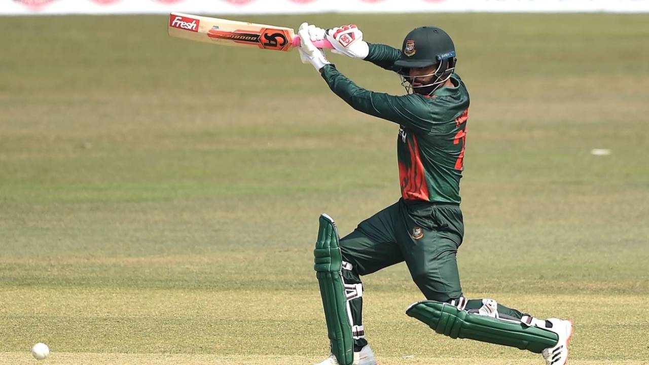 Tamim Iqbal drives towards the covers, Bangladesh vs West Indies, 3rd ODI, Chattogram, January 25, 2020
