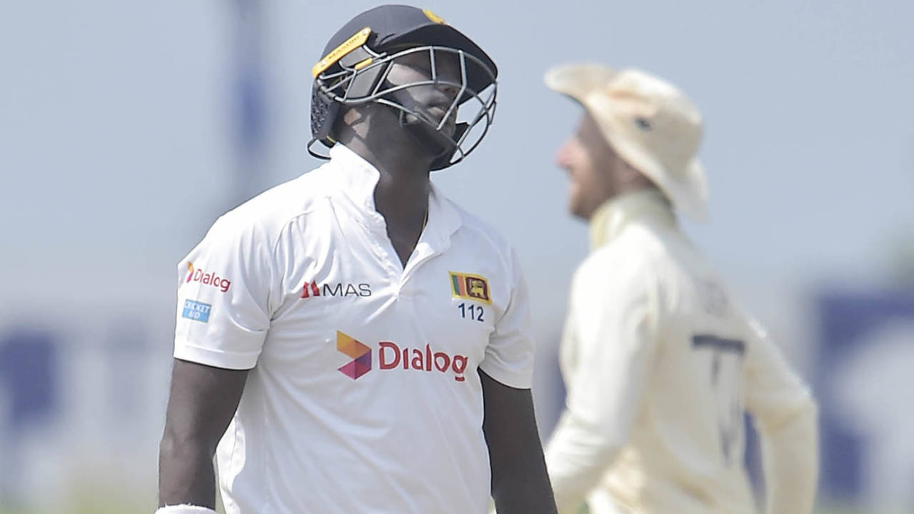 Angelo Mathews was bowled attempting to sweep Dom Bess, Sri Lanka vs England, 2nd Test, Galle, 4th day, January 25, 2021