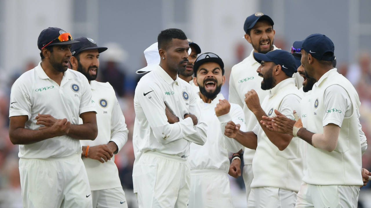 Virat Kohli and his team-mates react after Joe Root is given out, England v India, 3rd Test, Trent Bridge, second day, August 19, 2018