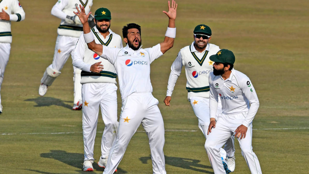 Hasan Ali lets fly with a trademark celebration, Pakistan vs South Africa, 2nd Test, Rawalpindi, 2nd day, February 5, 2021