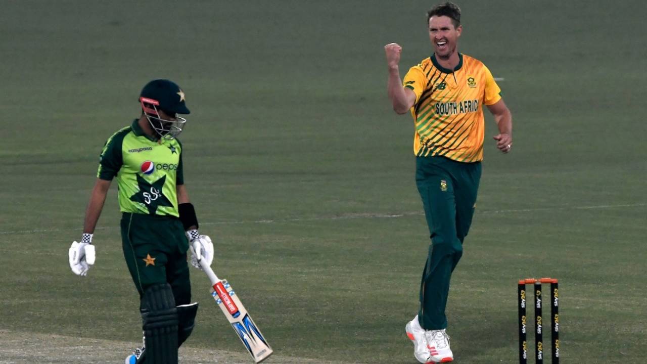 Dwaine Pretorius traps Babar Azam lbw, Pakistan vs South Africa, 2nd T20I, Lahore, February 13, 2021