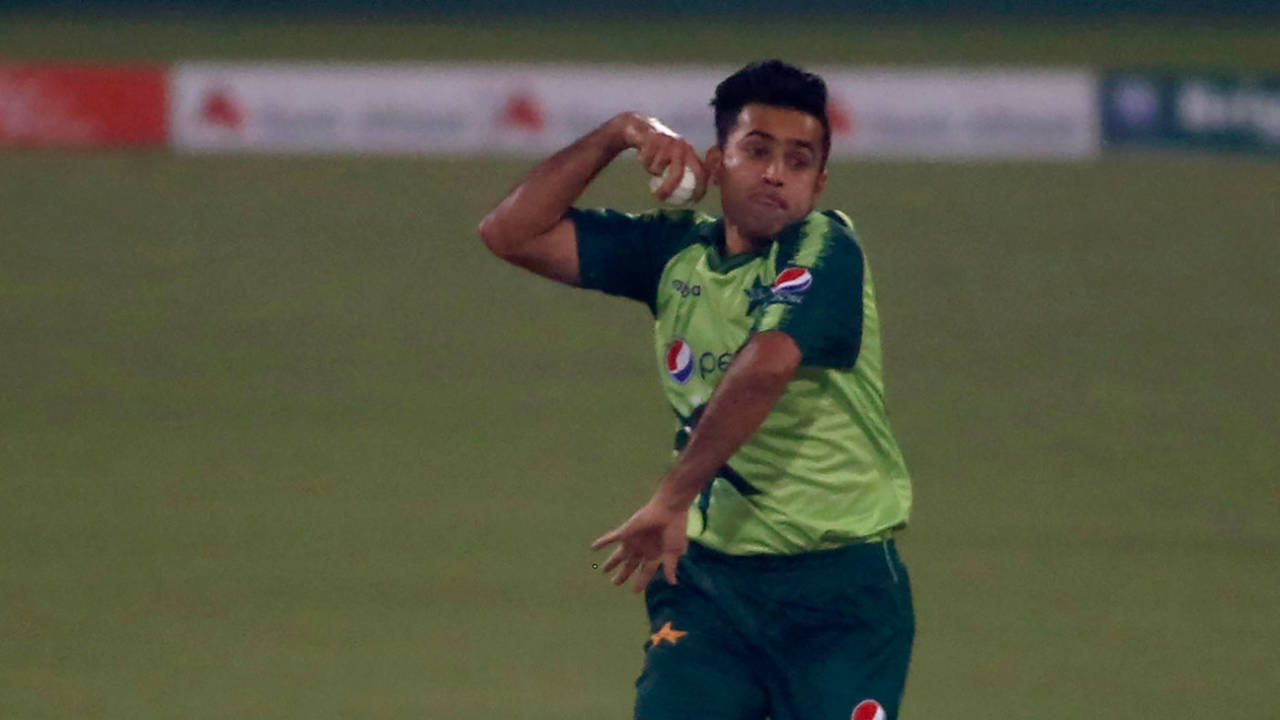 Zahid Mahmood claimed two wickets in his first over on debut, Pakistan v South Africa, 3rd T20I, Lahore, February 14, 2021