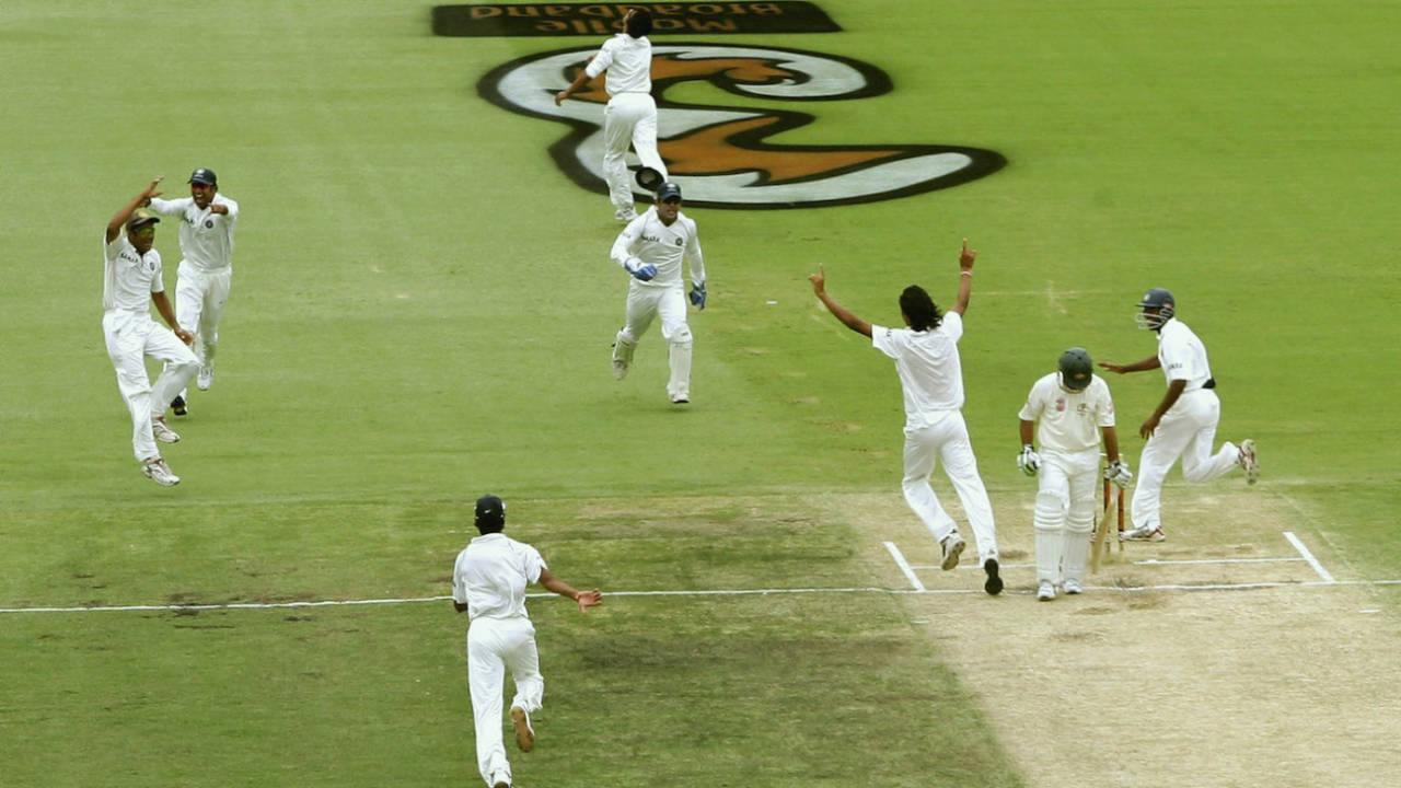 For one magical hour in Perth in 2008, Ricky Ponting had no answer to Ishant Sharma's bowling, and it could only have ended one way&nbsp;&nbsp;&bull;&nbsp;&nbsp;Getty Images