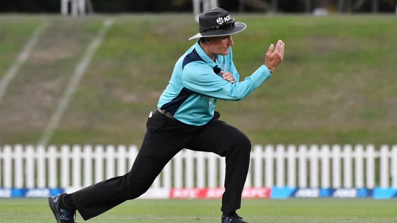 Umpire Billy Bowden signals a four in his characteristic style, New Zealand Women vs England Women, 1st ODI, Christchurch, February 23, 2021