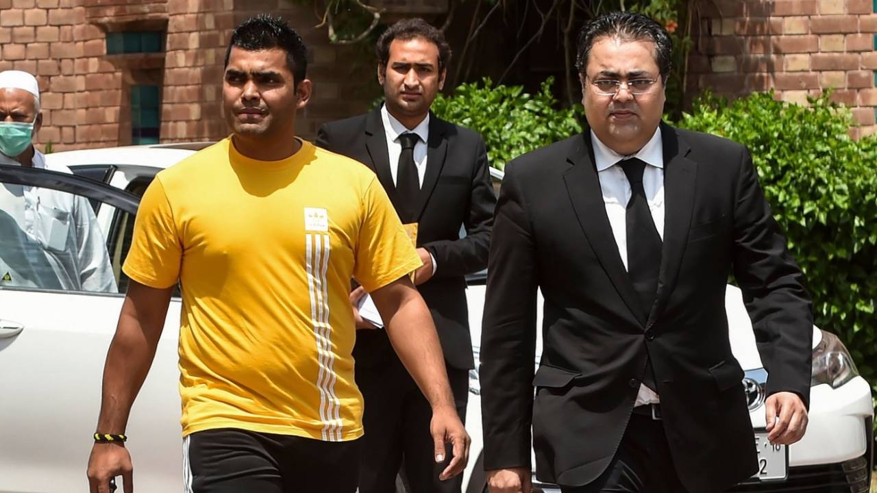 Umar Akmal with his lawyers after filing an appeal against his ban at the PCB office, Lahore, July 13, 2020