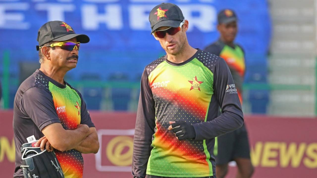 Captain Sean Williams and coach Lalchand Rajput have a chat&nbsp;&nbsp;&bull;&nbsp;&nbsp;Abu Dhabi Cricket