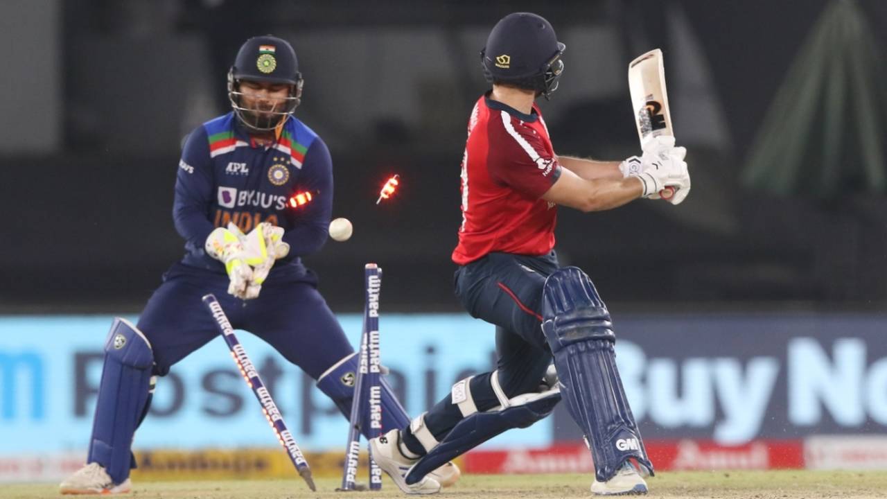 Dawid Malan is bowled while attempting a reverse sweep, India vs England, 4th T20I, Ahmedabad, March 18, 2021