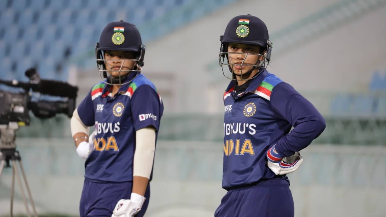 Shafali Verma and Smriti Mandhana wait to bat, India Women vs South Africa Women, 2nd T20I, Lucknow, March 21, 2021