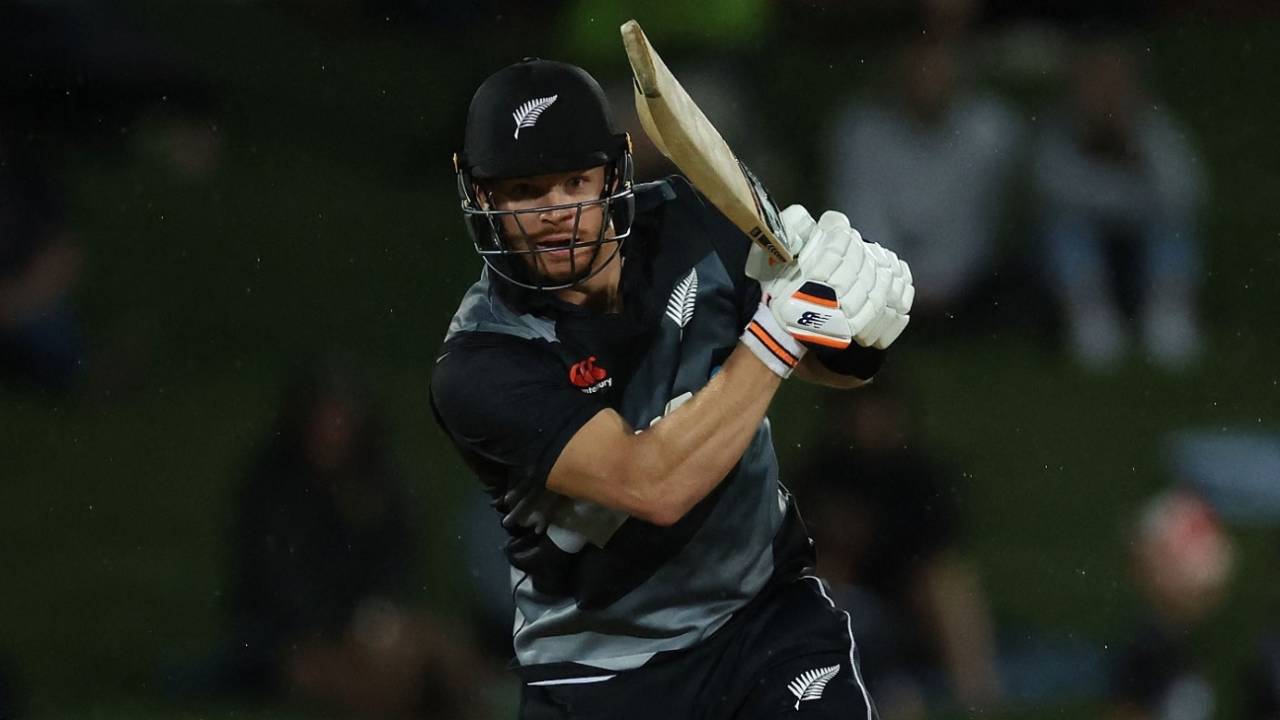 Glenn Phillips hits down the ground, New Zealand vs Bangladesh, 2nd T20I, Napier, March 30.2021