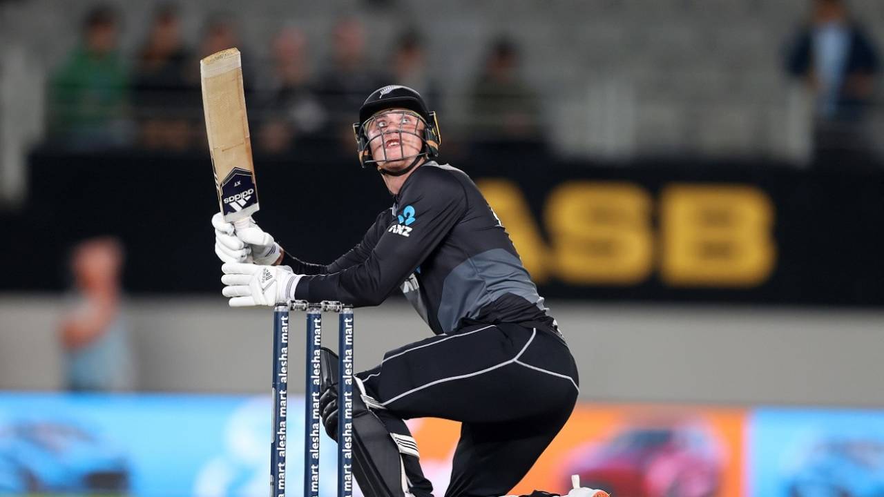 Finn Allen hit 10 fours and three sixes during his 29-ball 71, New Zealand vs Bangladesh, 3rd T20I, Auckland, April 1, 2021