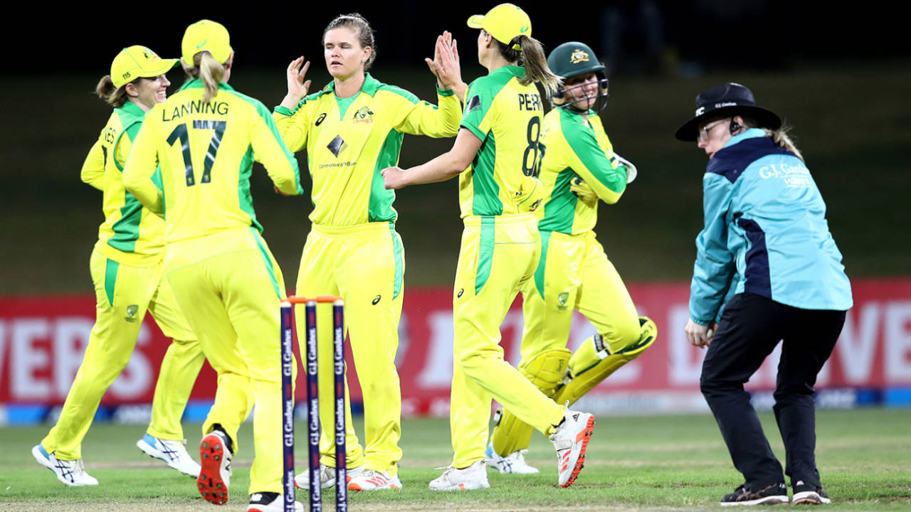 Jess Jonassen celebrates a wicket with her team-mates, New Zealand Women vs Australia Women, 2nd ODI, Mount Maunganui, April 7, 2021