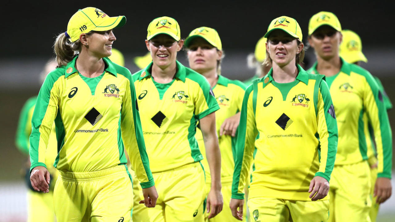 Meg Lanning leads Australia off after they sealed a 3-0 series win over New Zealand&nbsp;&nbsp;&bull;&nbsp;&nbsp;Getty Images