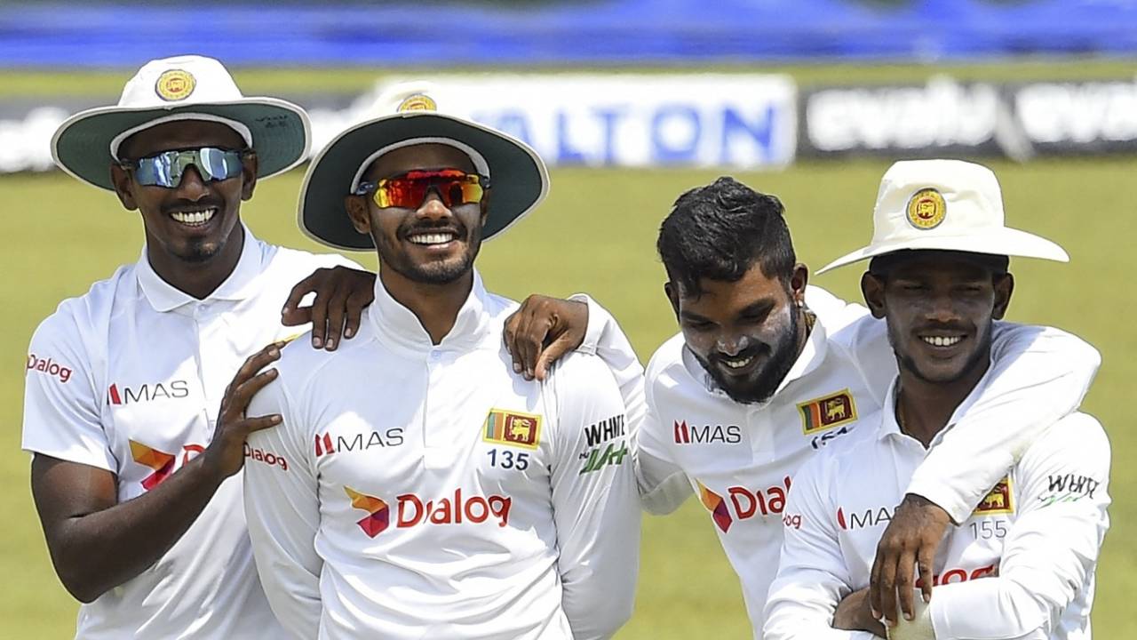 Vishwa Fernando, Dhananjaya de Silva, Wanindu Hasaranga, and Pathum Nissanka share a light moment, Sri Lanka vs Bangladesh, 1st Test, Pallekele, 2nd day, April 22, 2021