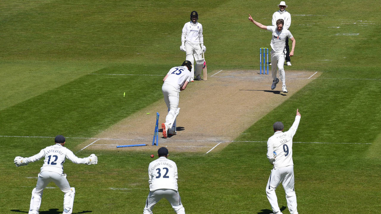 Steven Patterson claimed 4 for 26 inside 13 overs, LV= Insurance County Championship, Sussex vs Yorkshire, day 2, Hove, April 23, 2021